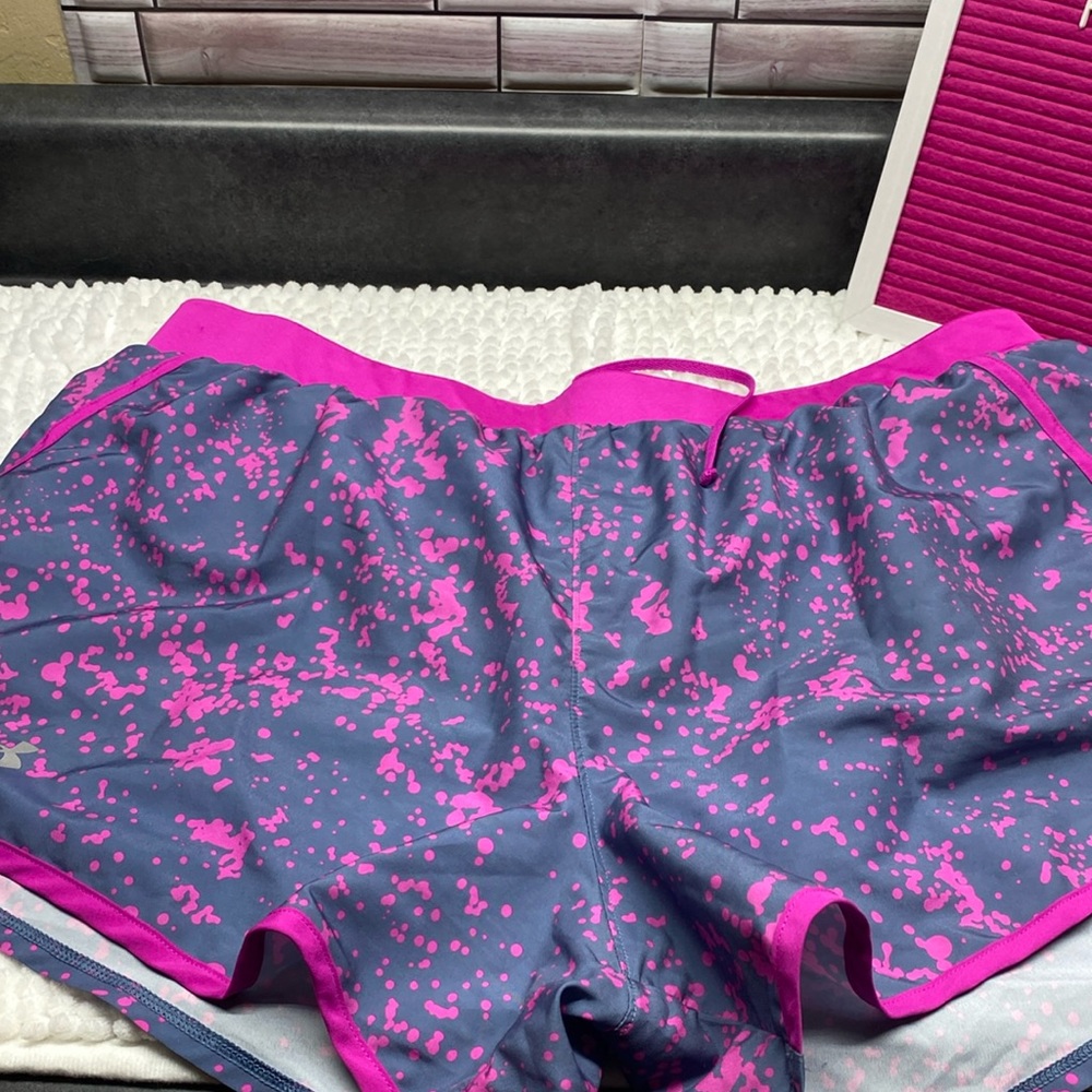 Under armour shorts size XL